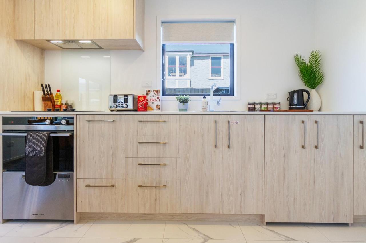 Beachside Bliss: 1 Bed 1 Bath Christchurch Ngoại thất bức ảnh